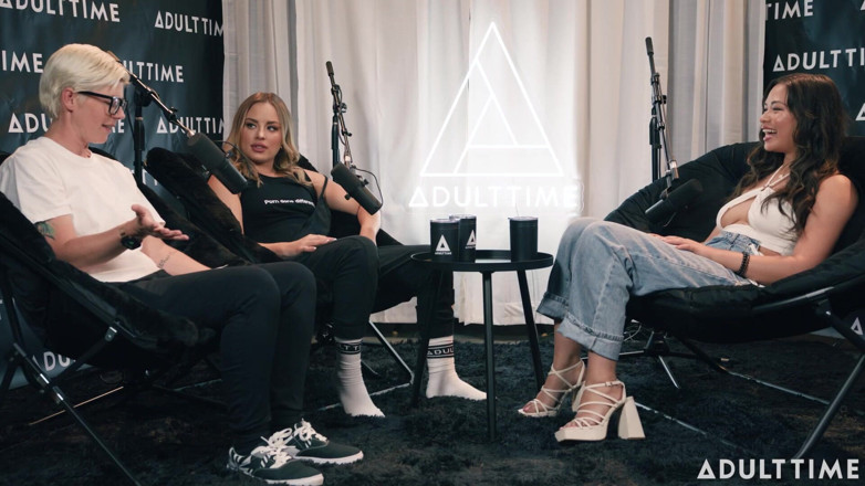 Adult Time Podcast: Scarlett Alexis &amp; Anna Claire Clouds Pen*s Fingers &amp; Mile High Club |...