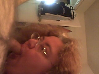 BBW nurse Vicki adventures with friends: Bbw-krankenschwester Vicki gibt handjob-blowjob für einen meiner älteren liebhaber