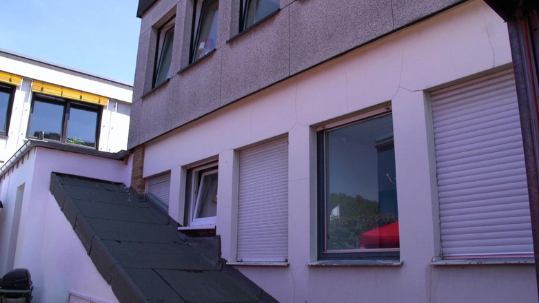 German Porn: Děvka svádění DP šukání v autě a venkovní bušení