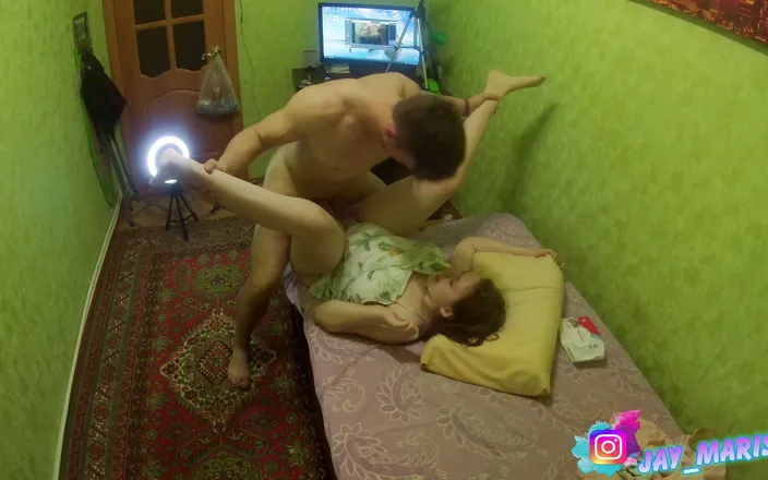 Jay_Marish: Ošukal jsem manželku mého nejlepšího přítele, zatímco nikdo nebyl doma
