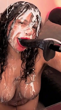 Live, I Get a Lot of Semen Exploded on Me Bukakkes