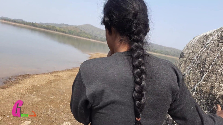 Horny_Bong: Indian couple sex at river side outdoor