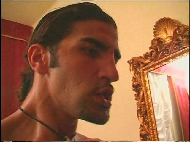 Xtime Network: Sensual gata de cabelo preto fode com Karim