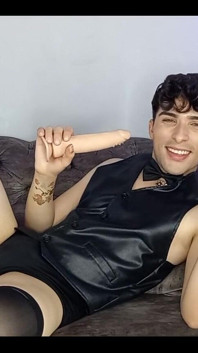 My First Day as a Virtual Prostitute