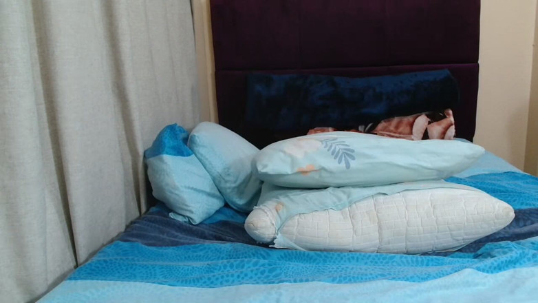 Legendary Booty Overdose: Ebano miLF pecorina prende in giro