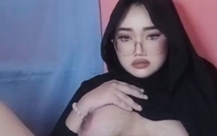 Jilbab69: 발정난, 여친과 오랜 시간 볼 수 없음