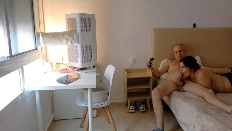 Scarletttejones: 입에 사정한 장면의 비하인드 스토리