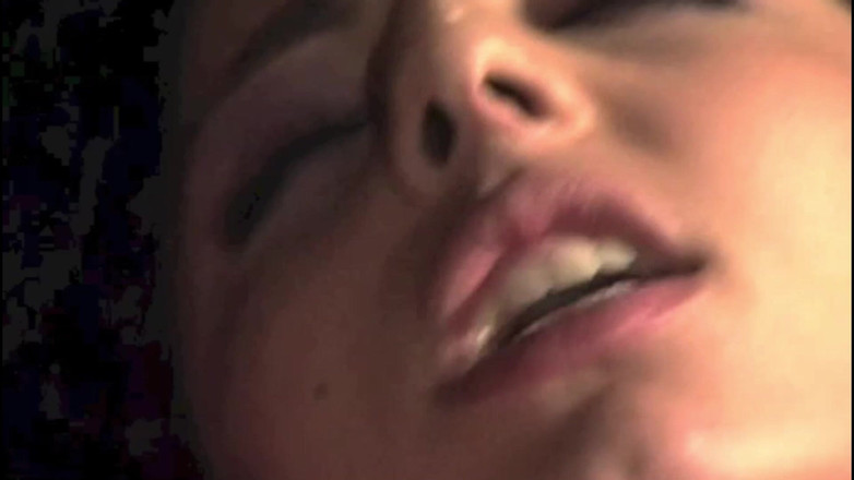 Inhonorof porn: Sexe torride dans la voiture avec éjaculation sur le visage