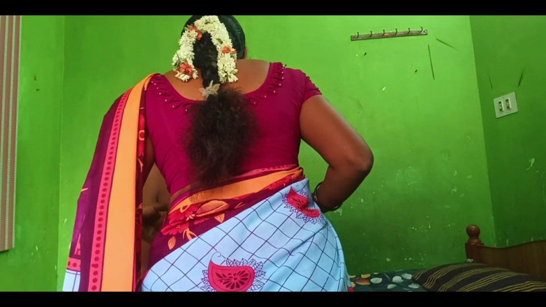 Ammukutty88: Ammu odstranit Saree románek s přítelem