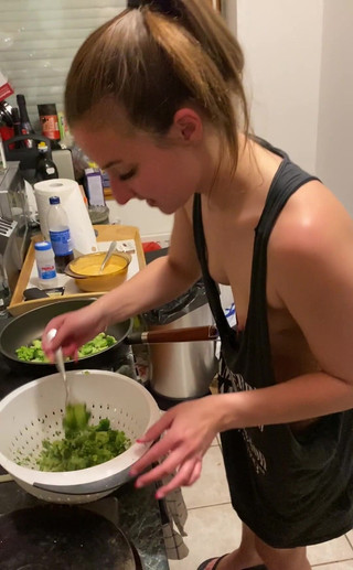 Amirah Adara: Memasak dan merokok 2