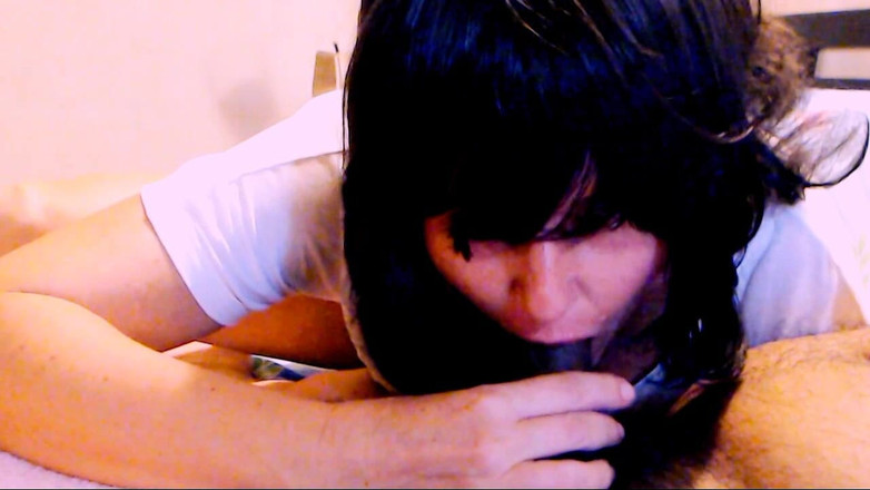 Bolly Karma: Sora vitregă curvă mă ajută să ejaculez