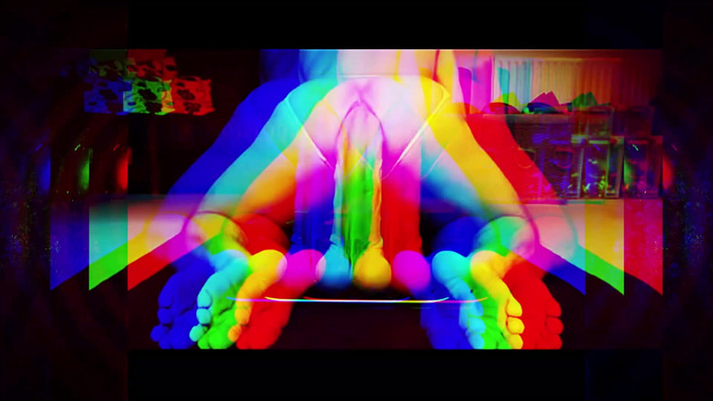 Goddess Misha Goldy: 25 frame daze mind fuck! ! Sniff and Stuff your ass...