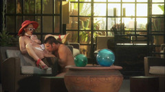 Perv Milfs n Teens: La tettona mora Rayveness succhia e scopa un cazzo duro...