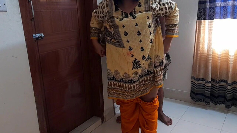 Aria Mia: Muslim velký zadek a obrovská prsa