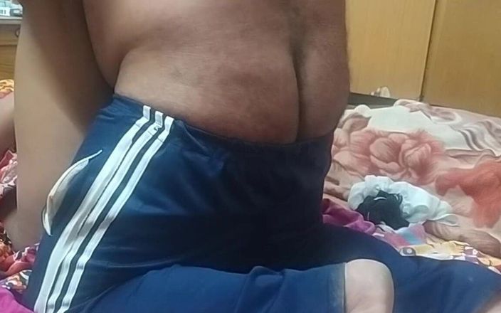 StepSiblingCaught: 德西印度夫妇享受性爱
