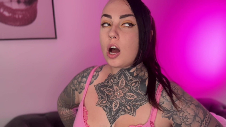 Miss Valentina: Hợp đồng tưởng tượng dễ dàng