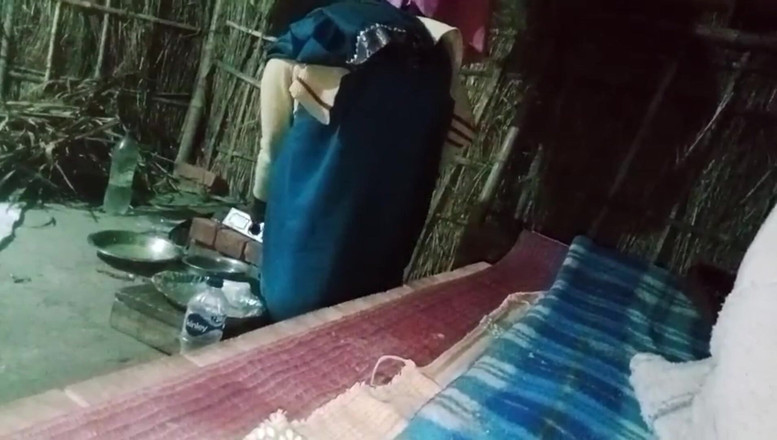 Bk Vlogs: dorf-bhabhi fickt im haus von hasband