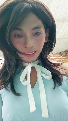 Menaiisd: 我的娘娘腔很高兴射精。