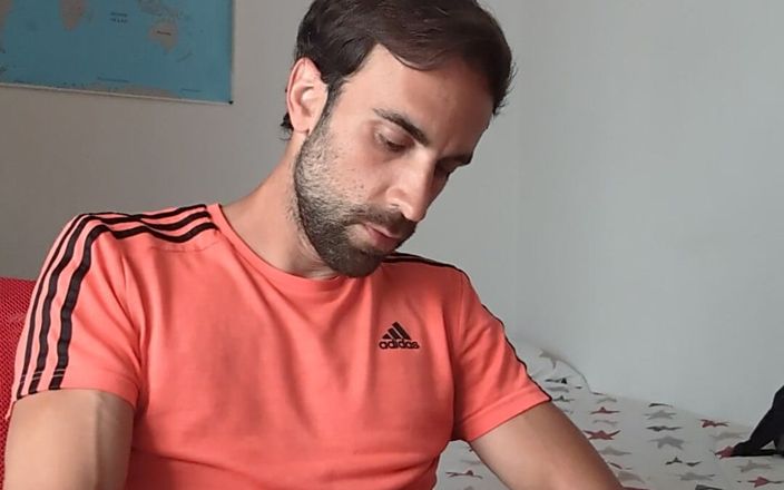 Zeus Ray: Me Desnudo, Muestro Mi Polla Masiva, Me Pajeo Y Me...