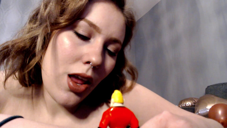 Ripley sweet studio: Giganta traga hombre pequeño