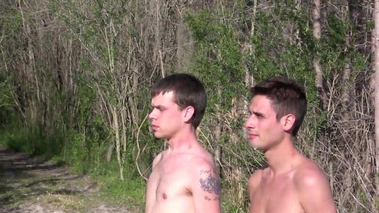 Dream Boy Bondage: Acampamento de Verão - Capítulo 3