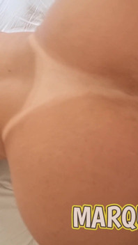 Velká milf kundička creampie ráno