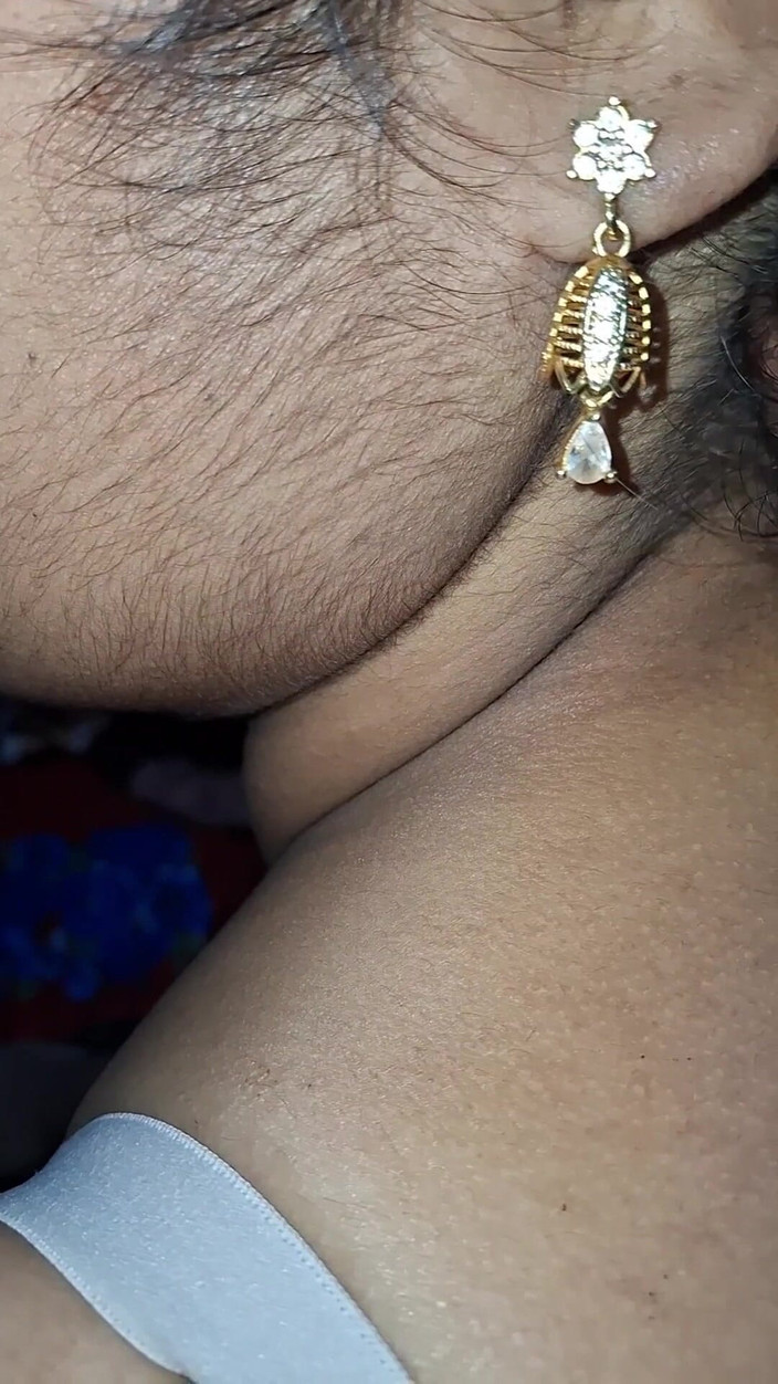 horneySonu: Sexy Sonu vuile praat naaktshow