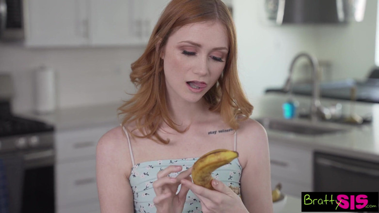 BrattySis: La mia sorellastra è le banane