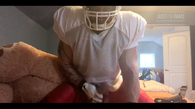 Bruiserwood: Football Gear Jerk