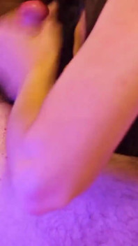 Seksowna milf daje zmysłowe obciąganie. Lizanie piłki. Wytrysk w ustach. 4K (ep 818)