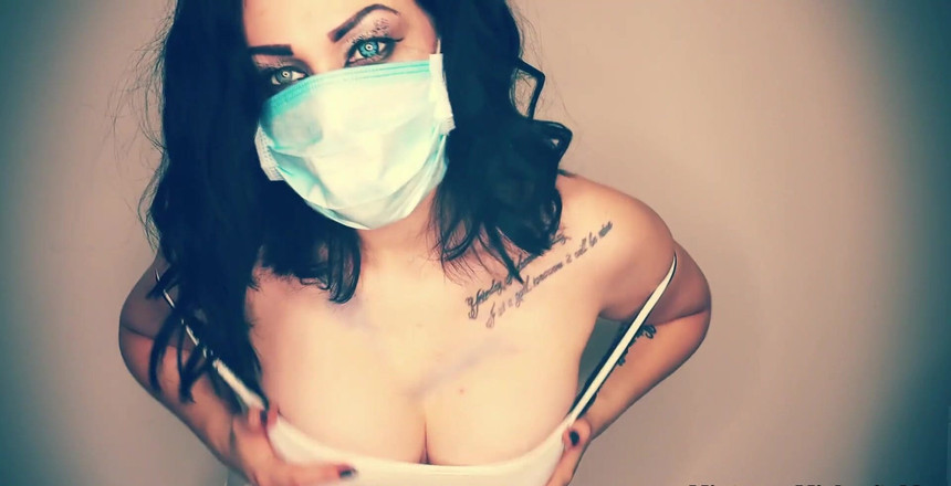 Goddess Misha Goldy: Psycho doktor do vás injektuje kyselinu