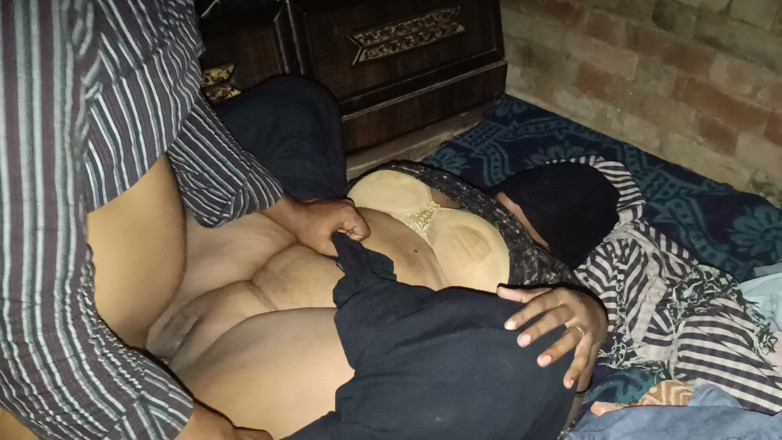 Bhabhi UP: Muskan yenge bhartiya lugai