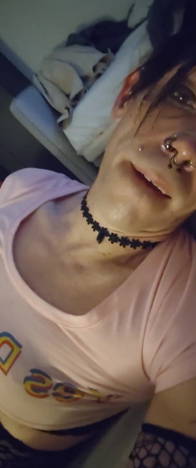 Sluttykatya at Your Service... (Femboy Katya) Sluttykatya at Your Service... (Femboy Katya)