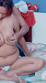 Madrasta Tesuda Desesperada Pelo Sexo Hardcore De Manhã Cedo Procurando Diversão