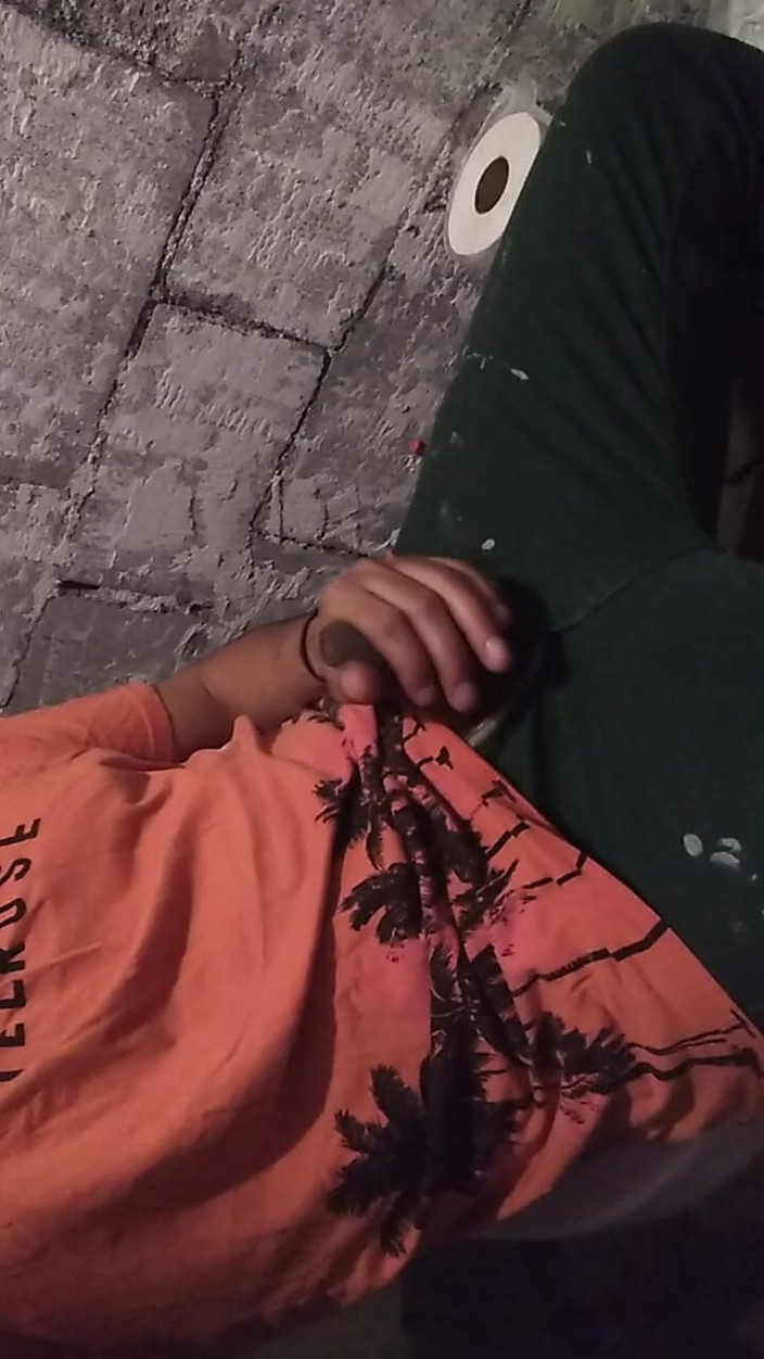 AlexAlejandro13: Nemohl jsem dělat porno