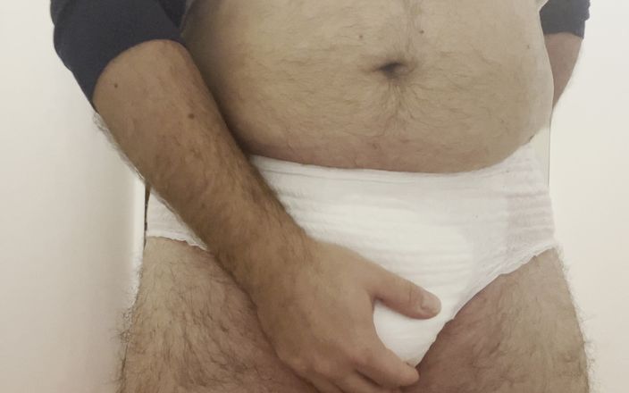 Diapers_MD: Bbw piscia con un piccolo cazzo
