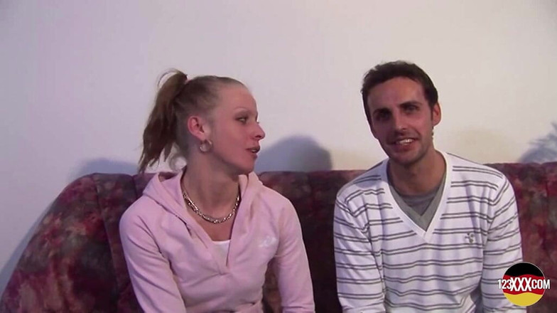 123XXX - 100% Amateurs: Miluje stříkání po celých prsou