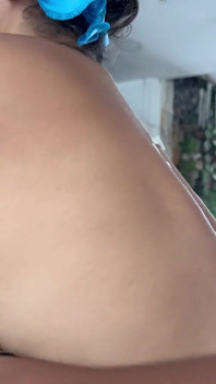 我的继兄弟把我屁股里所有的奶油都吃掉了