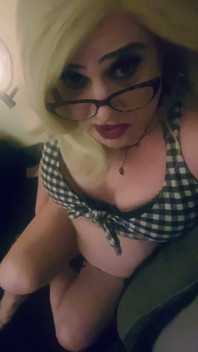 Krissy Sweets Fucks Asshole