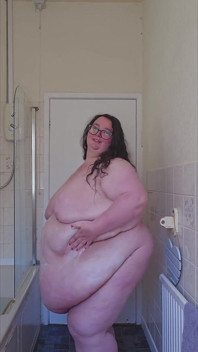 SSBBW Fat Goddess Foams up Fat Body Part 2