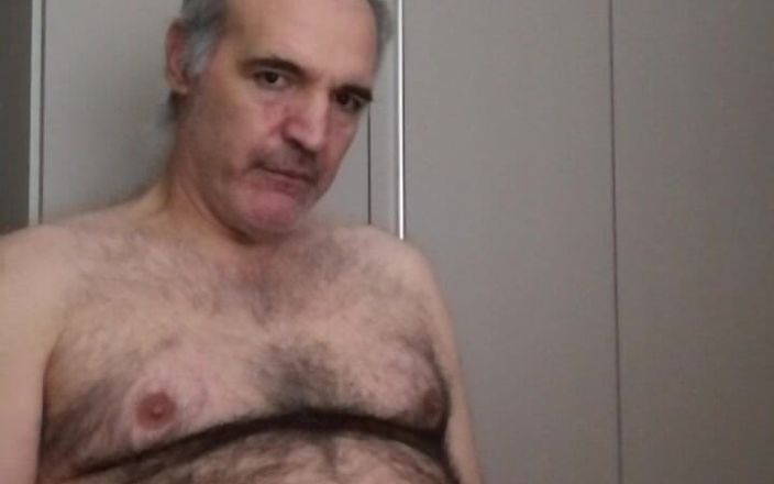 Setesesso7: Davide'in yarak mastürbasyonlarını seviyorsun