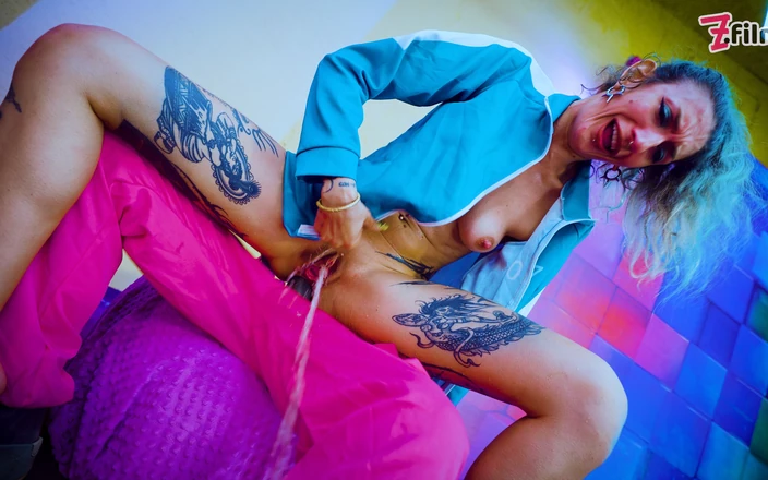 Z-Filmz: Squirt Games: 100% Anal for Skinny Tattoo Babe - Balls Deep, ATM,...