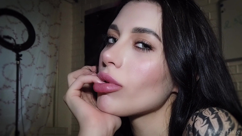 Honey Haze: 거친 애널 섹스로 변하는 스레시터 부드러운 오럴. 여보 안개