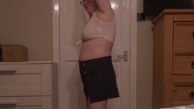 Littlevixen: Seksi sekreter soyunuyor