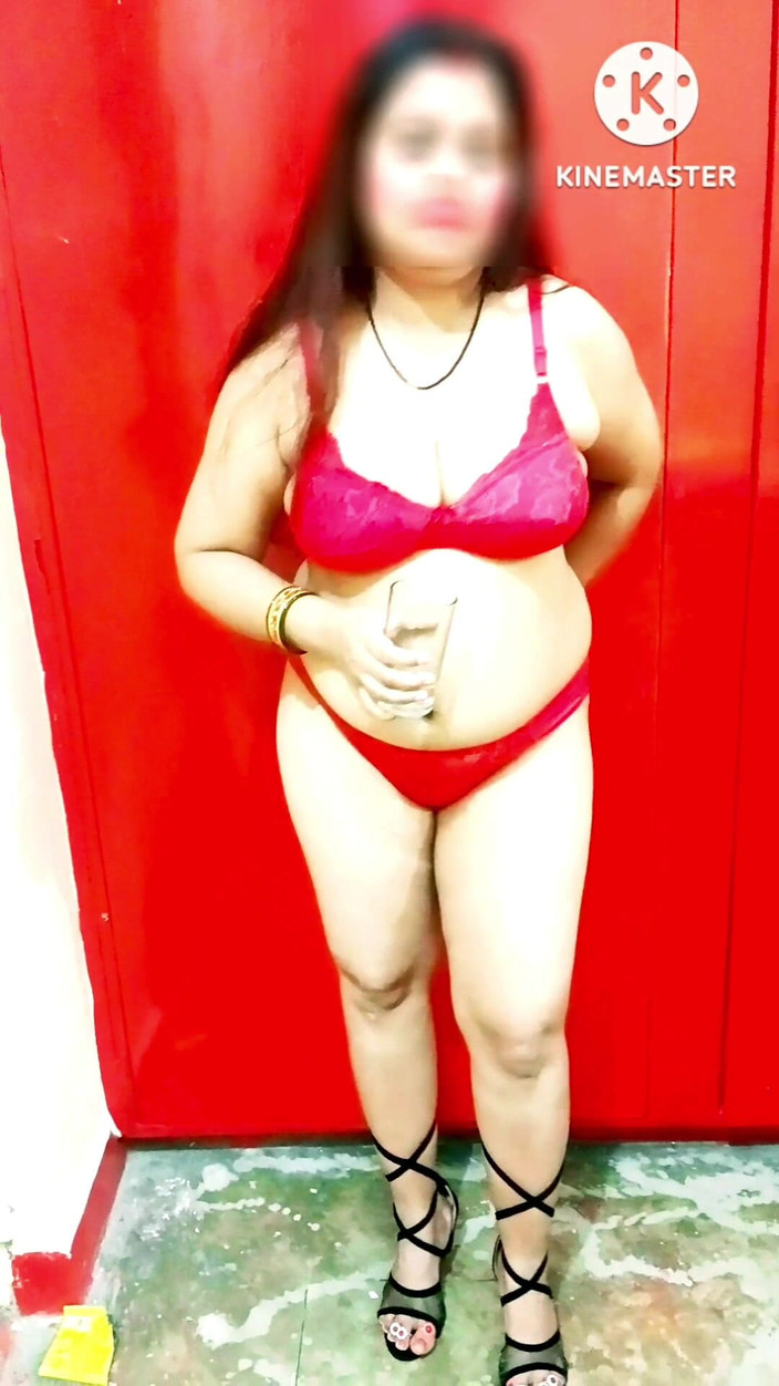 Ankita10000: Pankhuri Kunal Lingerie Vermelha Para Festa De Aniversário