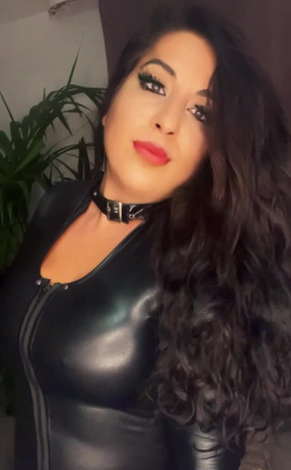 LadyAyse5: Poslouchej svou bohyni a služ. Část 2