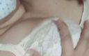 Sexy Yasmeen blue underwear: Bhabhis große brüste