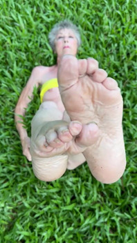 Solo Foot Play