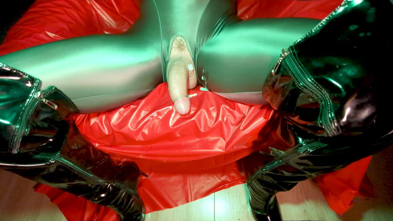 Julie Shine: Масивний Камшот Сіссі