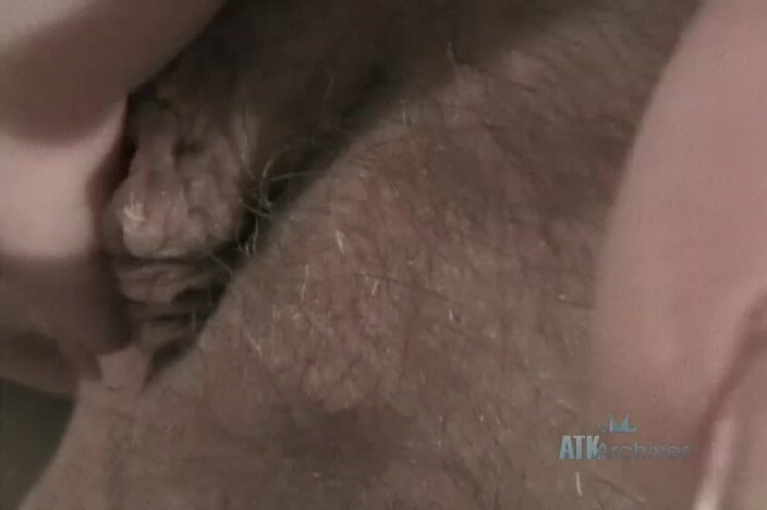 ATK Fans (Lesbians): Naughty Babe Leanne Aka Tina Teases and Strips